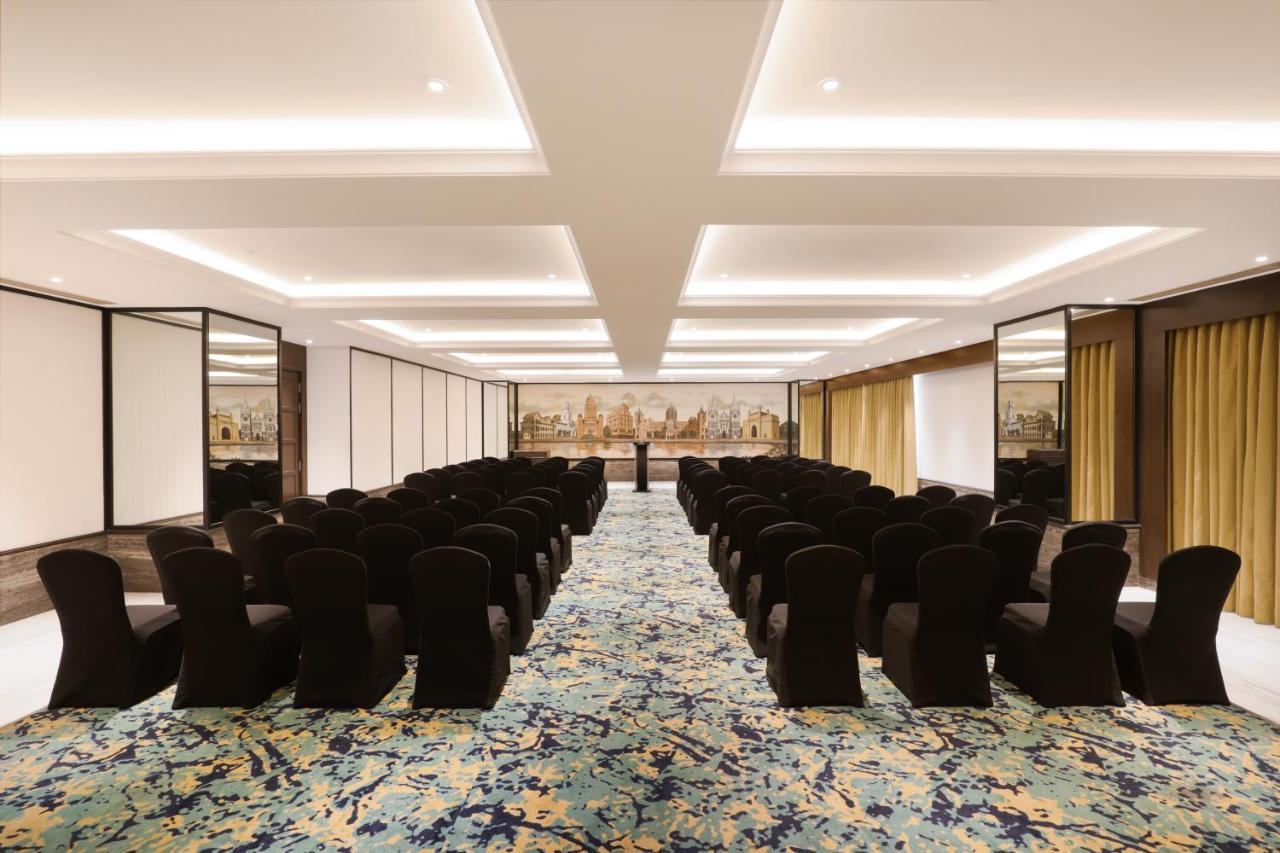 Lemon Tree Premier, Mumbai International Airport Hotel Bagian luar foto