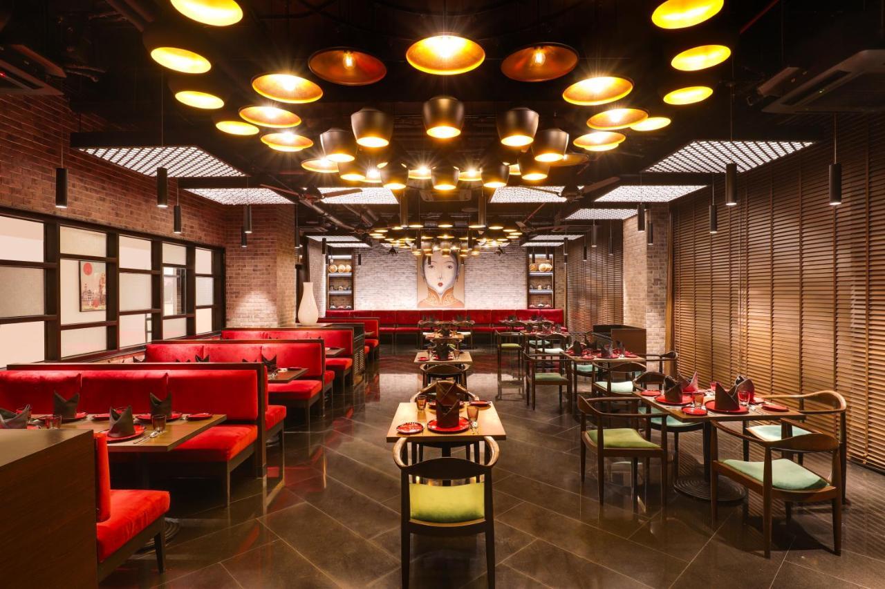 Lemon Tree Premier, Mumbai International Airport Hotel Bagian luar foto