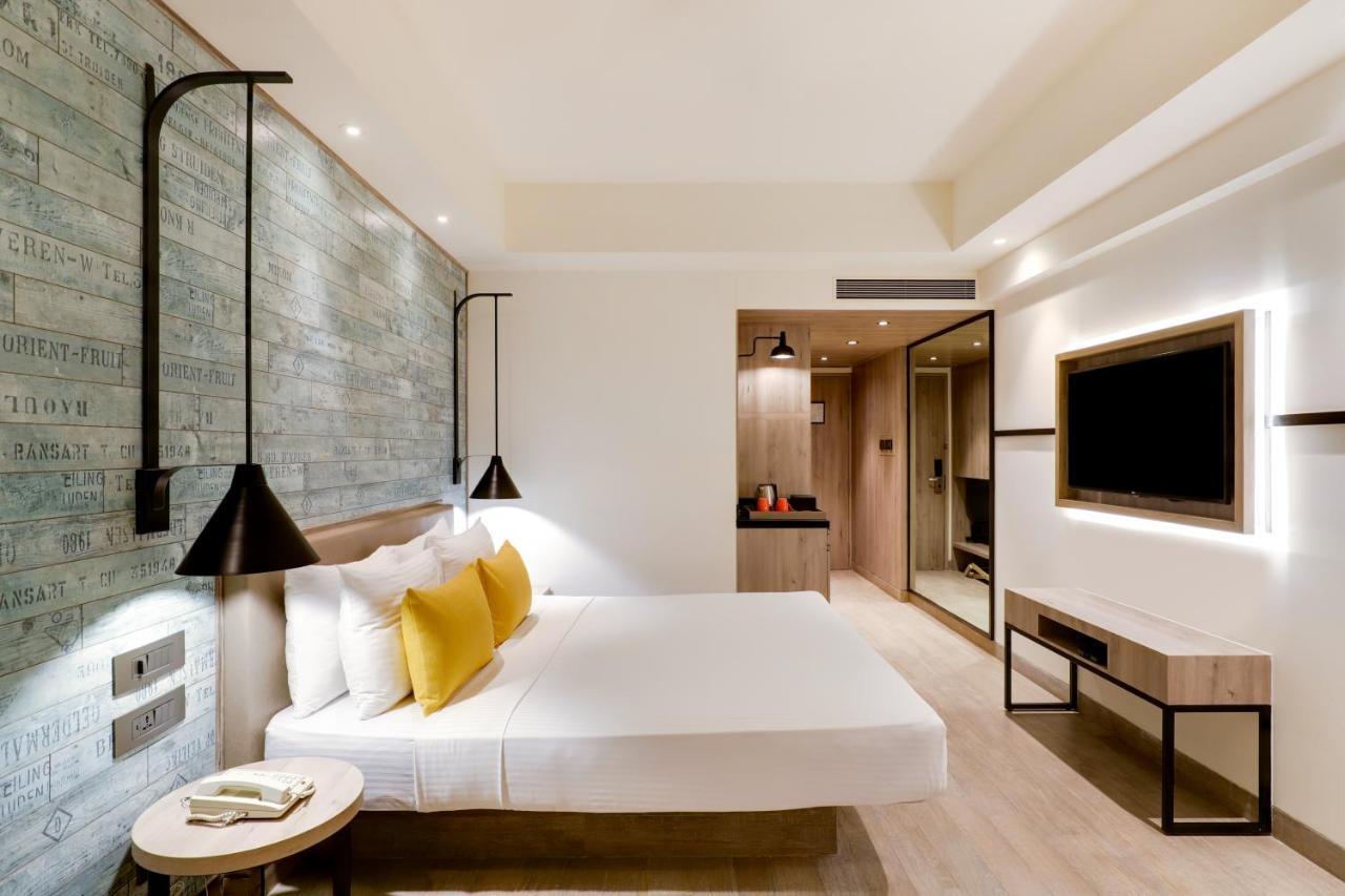 Lemon Tree Premier, Mumbai International Airport Hotel Bagian luar foto