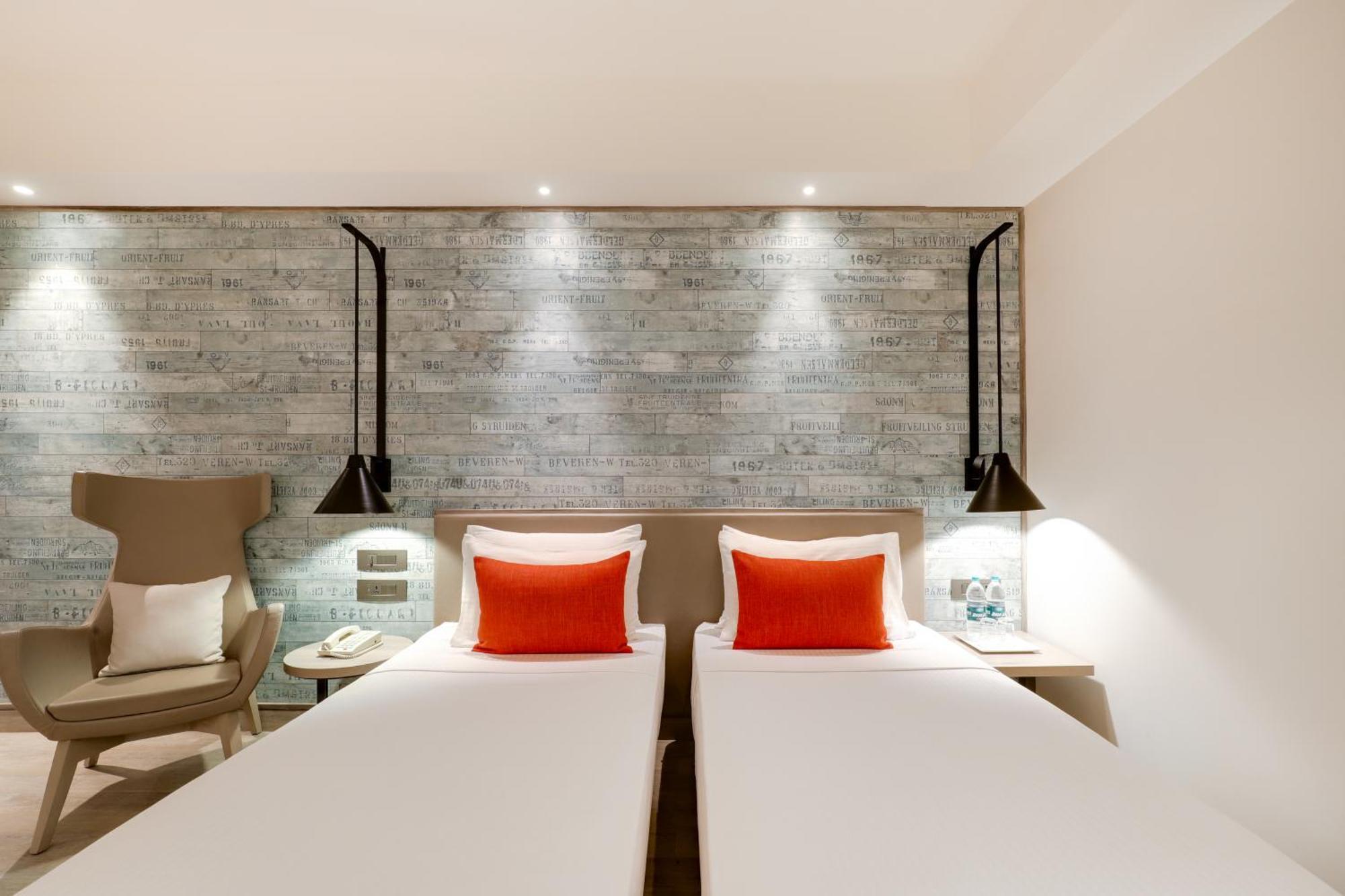 Lemon Tree Premier, Mumbai International Airport Hotel Bagian luar foto